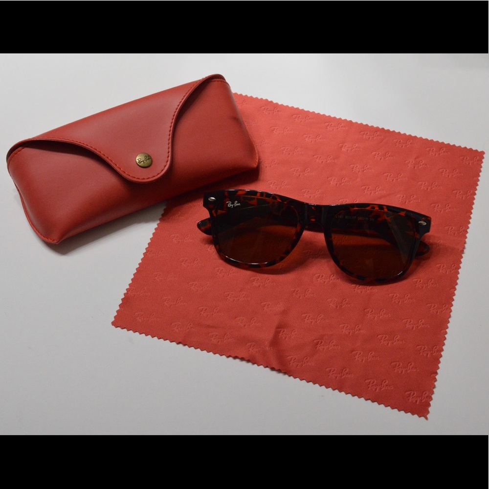 RayBan Wayfarer Unisex Tortoise Sunglasses $158